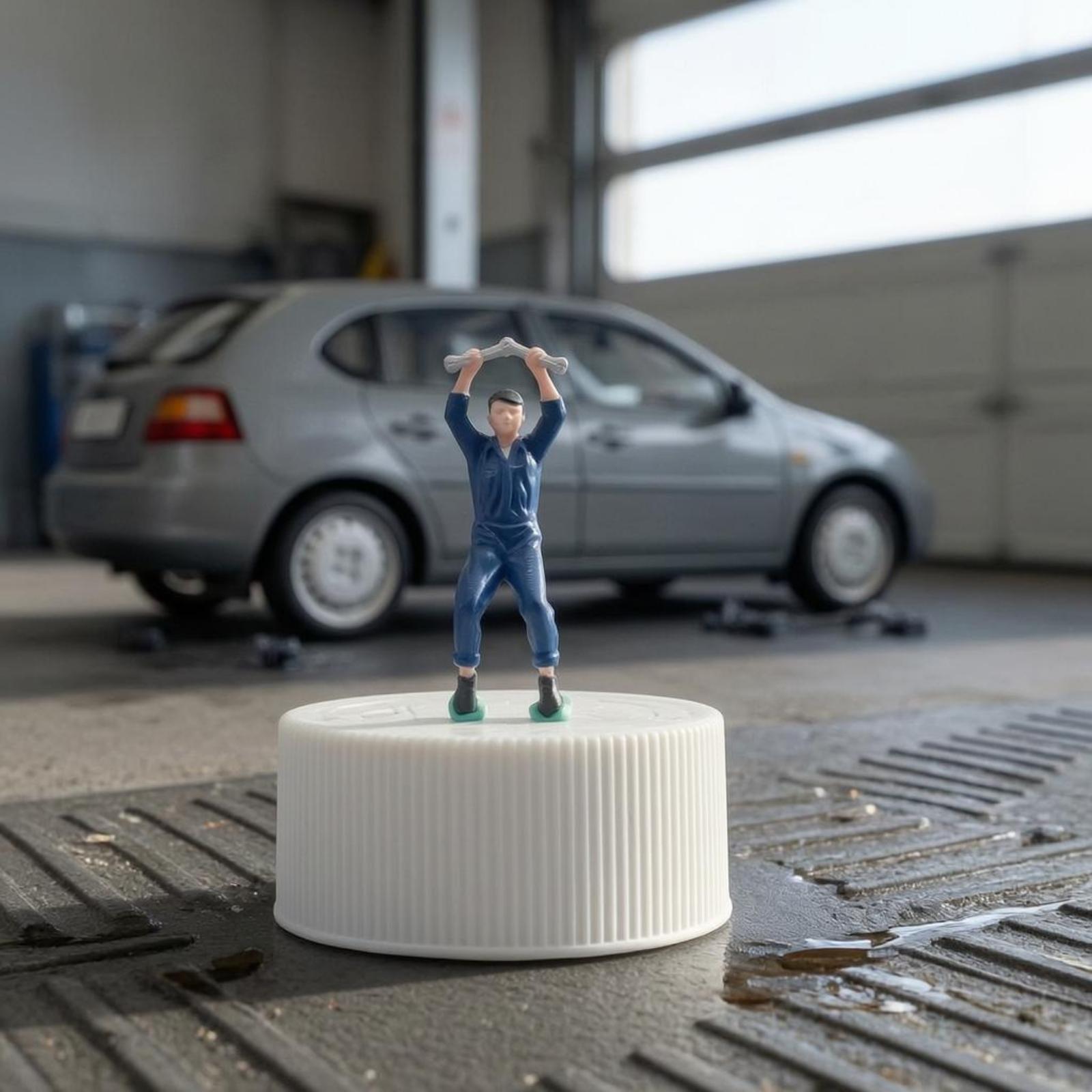 Standing Garage Mechanic Figur - Resin Craft Workshop review and price